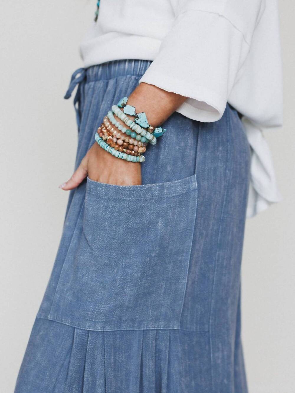 NEW THREE BIRD NEST laidback nomad pants in denim - Picture 4 of 7
